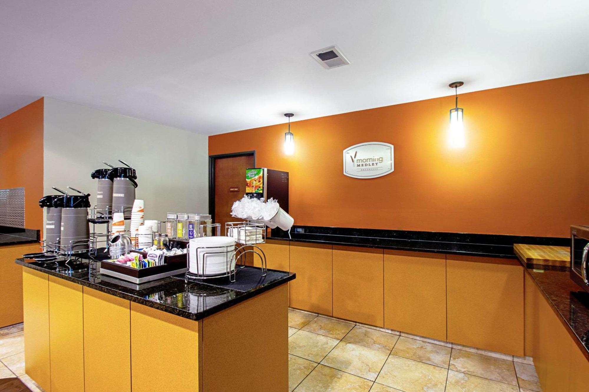 Mainstay Suites Madison - Monona Buitenkant foto