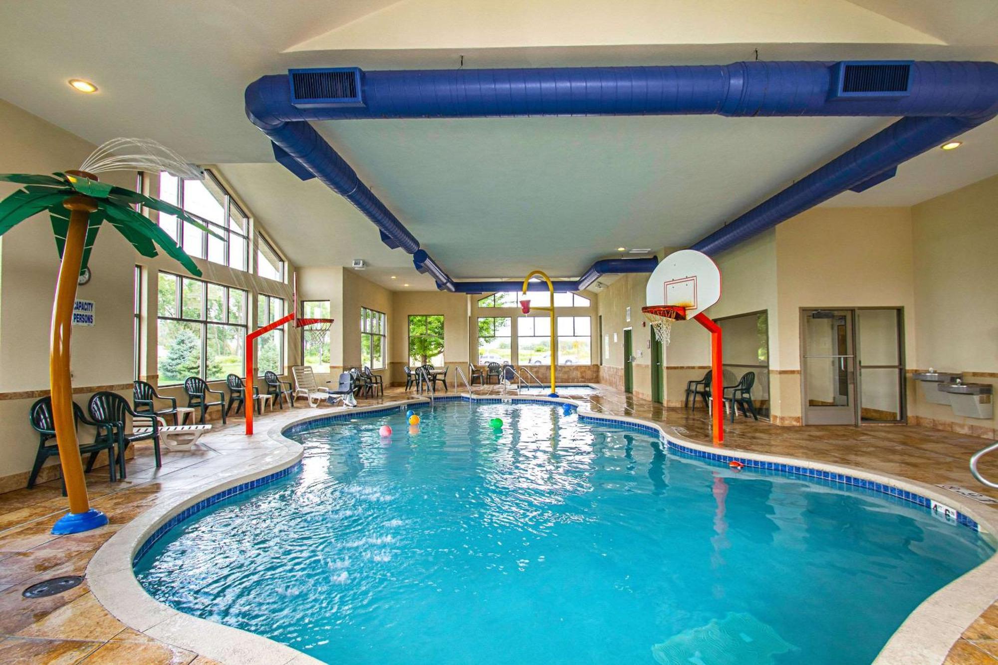 Mainstay Suites Madison - Monona Buitenkant foto