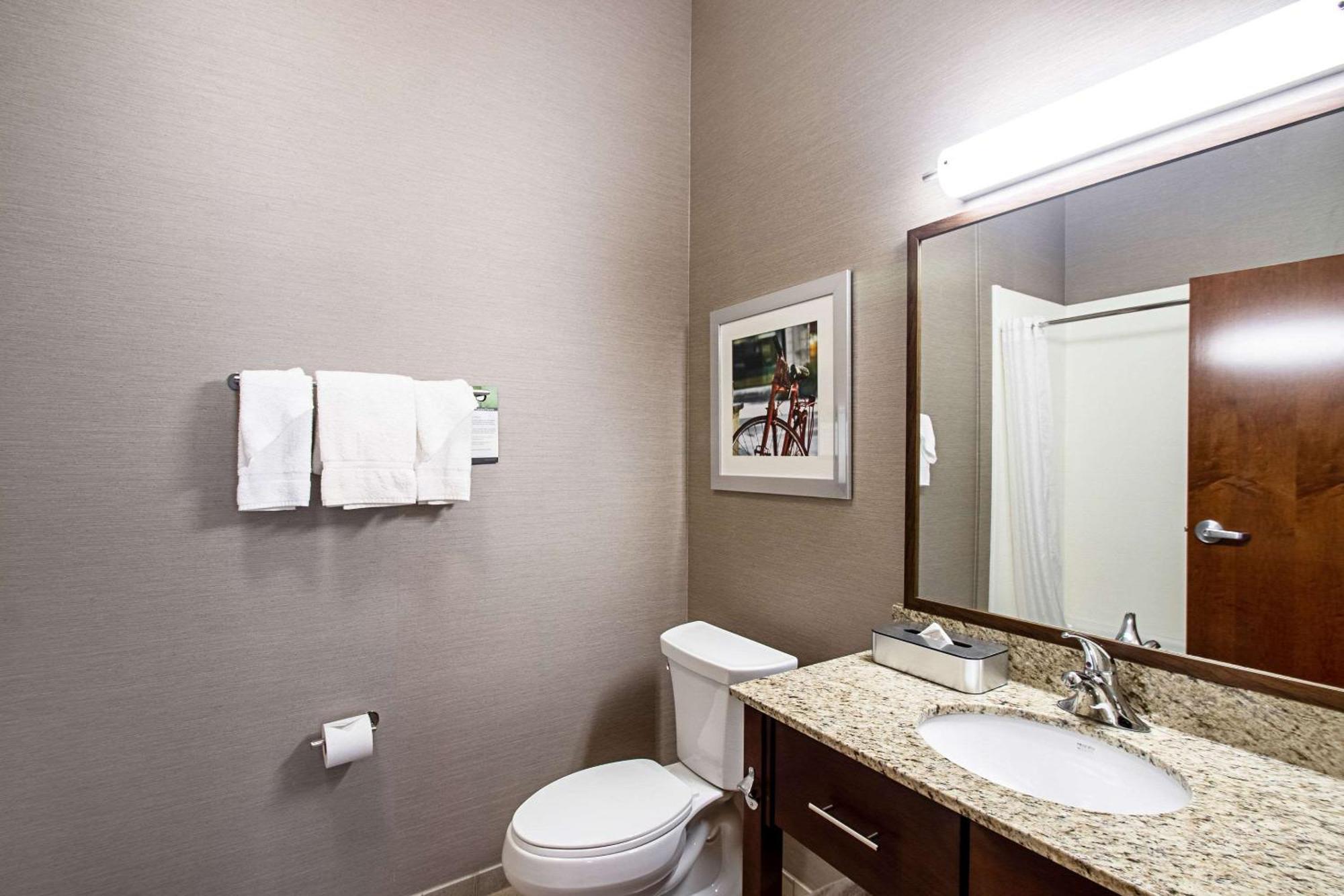 Mainstay Suites Madison - Monona Buitenkant foto
