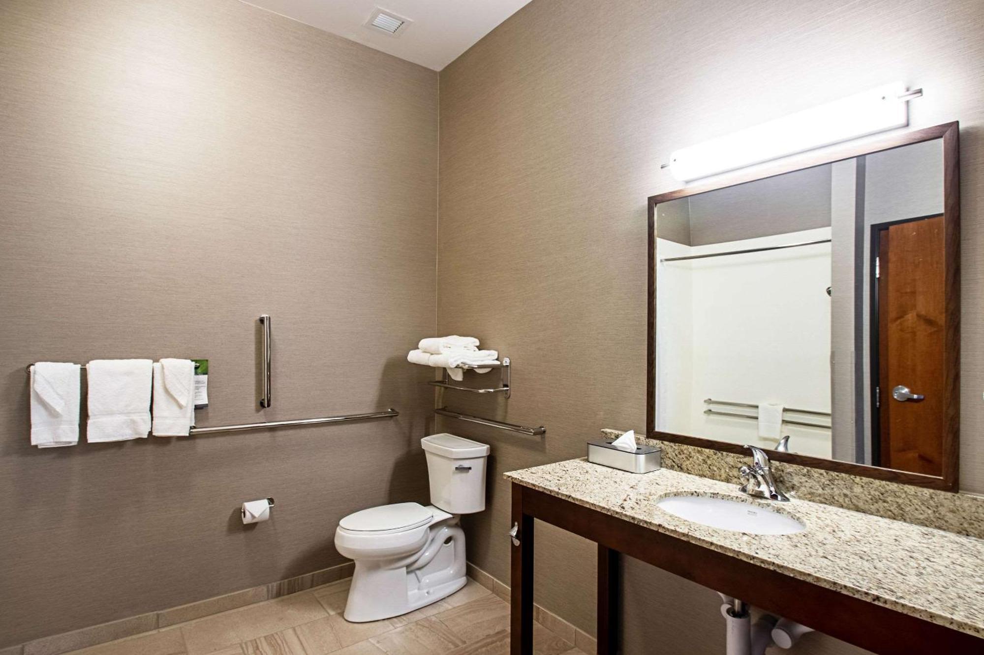 Mainstay Suites Madison - Monona Buitenkant foto