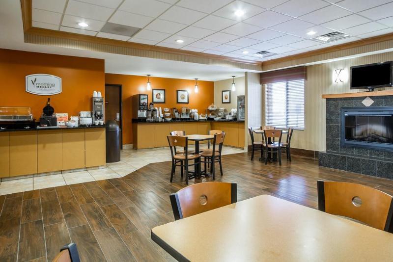 Mainstay Suites Madison - Monona Buitenkant foto